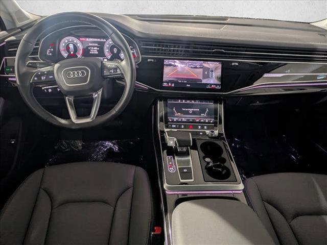 Photo of 2025 Waitomo Blue Metallic Audi Q7
