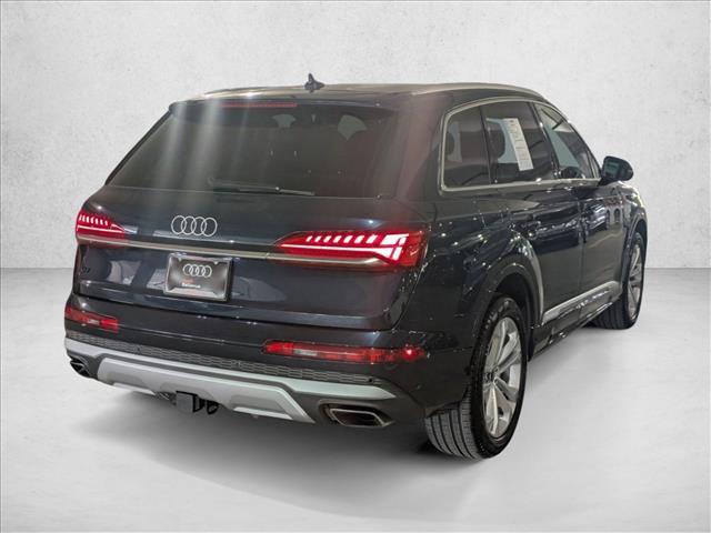 Photo of 2025 Waitomo Blue Metallic Audi Q7