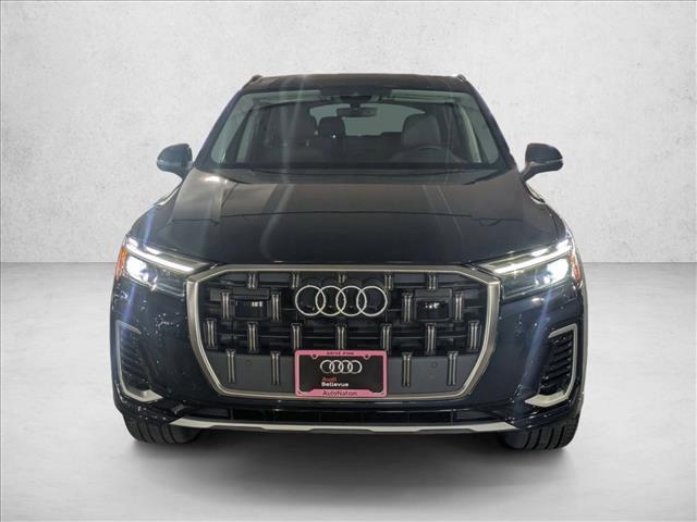 Photo of 2025 Waitomo Blue Metallic Audi Q7