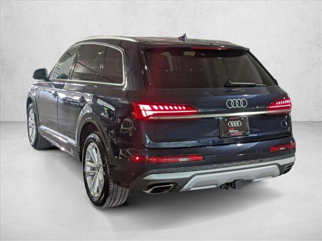 Photo of 2025 Waitomo Blue Metallic Audi Q7