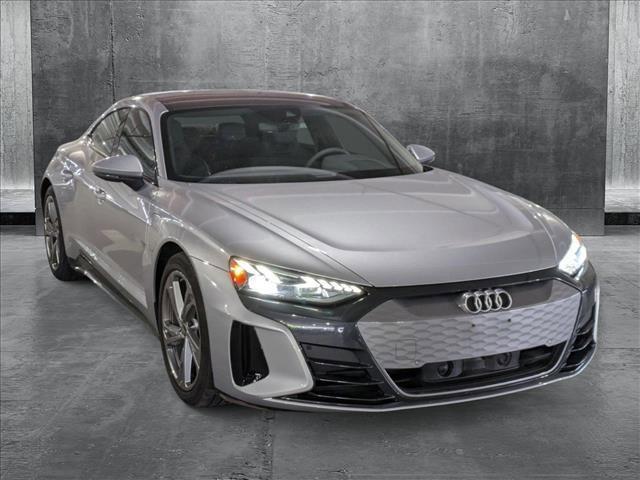 Photo of 2022 Florett Silver Metallic Audi e-tron GT