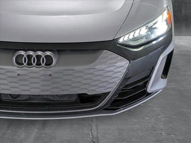 Photo of 2022 Florett Silver Metallic Audi e-tron GT