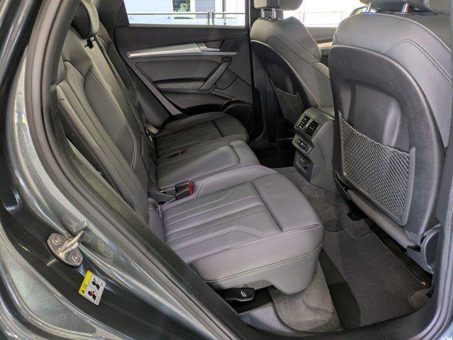 Photo of 2024 Daytona Gray Pearl Effect Audi Q5