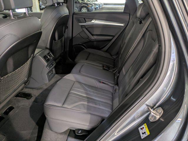 Photo of 2024 Daytona Gray Pearl Effect Audi Q5