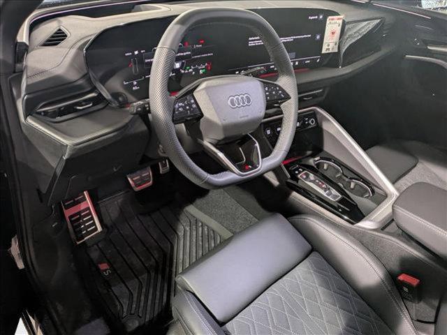 Photo of 2025 Mythos Black Metallic Audi SQ5