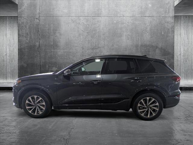 Photo of 2025 Manhattan Gray Metallic Audi Q6 e-tron