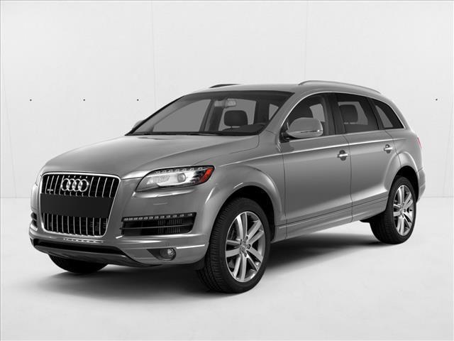 Photo of 2015 Ice Silver Metallic Audi Q7
