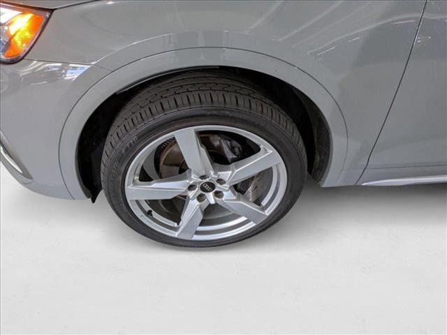 Photo of 2022 Quantum Gray Audi SQ5