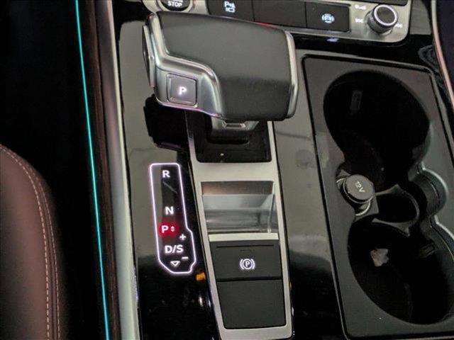 Photo of 2021 Orca Black Metallic Audi Q8
