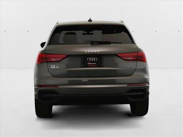 Photo of 2025 Chronos Gray Metallic Audi Q3