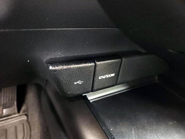 Photo of 2023 White Toyota Camry