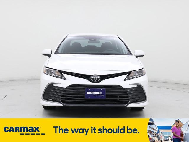 Photo of 2023 White Toyota Camry