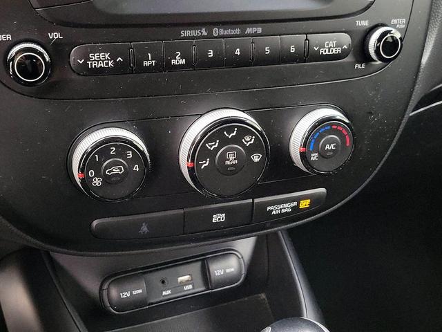 Photo of 2015 Green Kia Soul