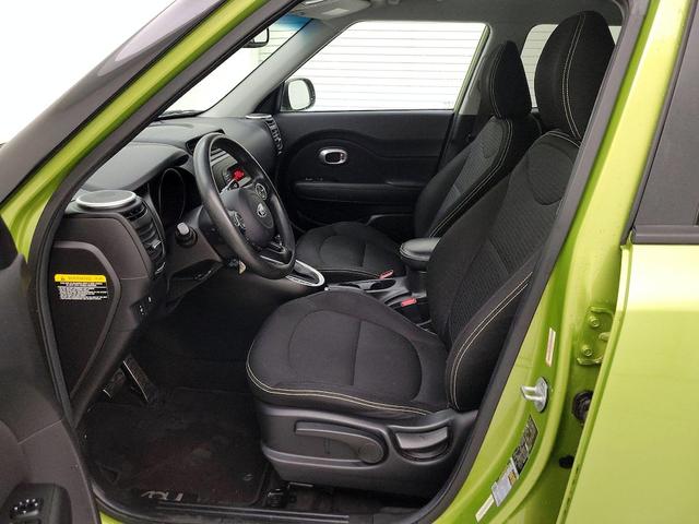 Photo of 2015 Green Kia Soul