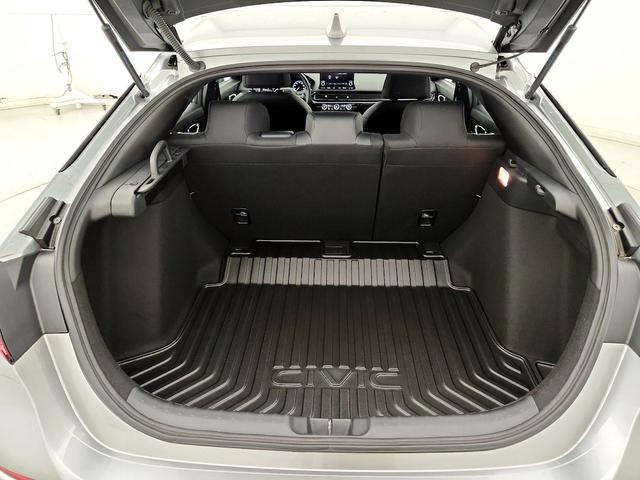Photo of 2025 Silver Honda Civic