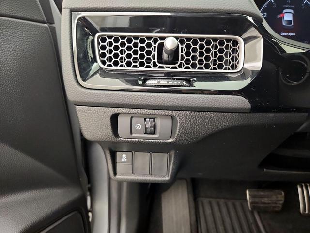 Photo of 2025 Silver Honda Civic