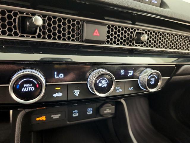 Photo of 2025 Silver Honda Civic