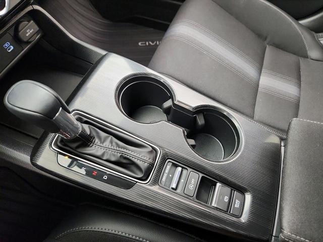 Photo of 2025 Silver Honda Civic