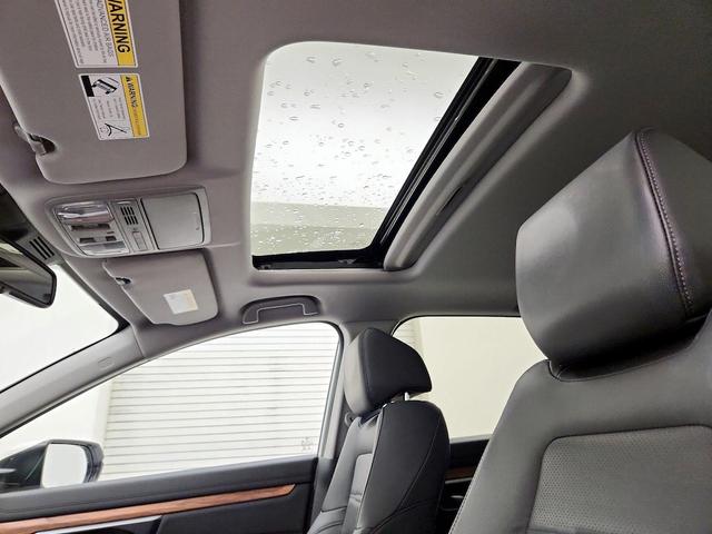 Photo of 2020 White Honda CR-V