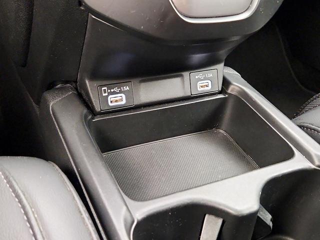 Photo of 2020 White Honda CR-V