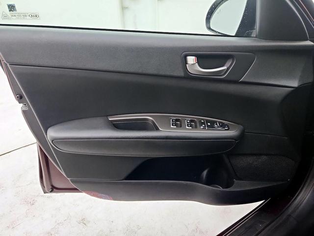 Photo of 2019 Burgundy Kia Optima