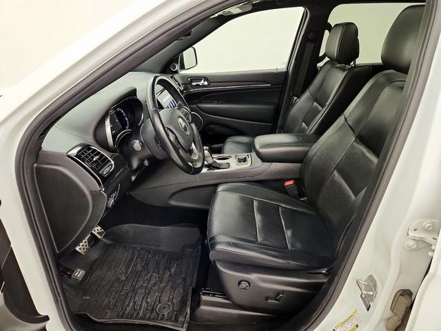 Photo of 2021 White Jeep Grand Cherokee