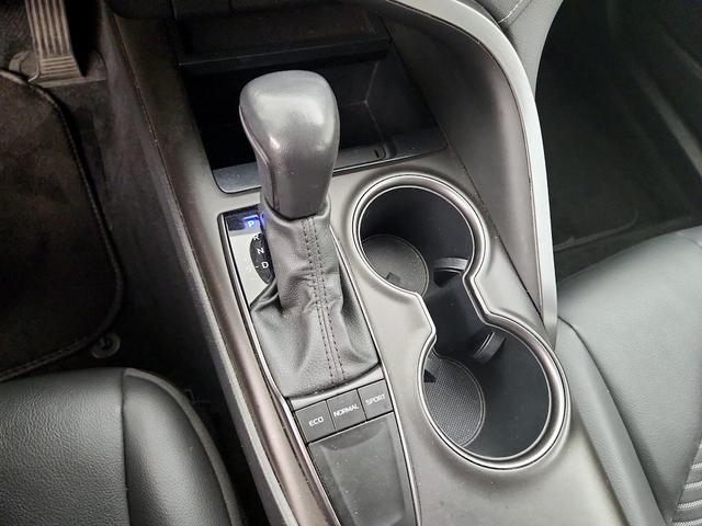 Photo of 2022 Gray Toyota Camry