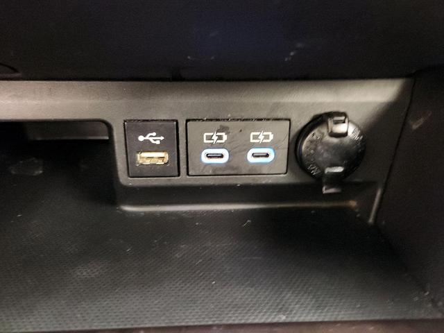 Photo of 2022 Black Toyota Highlander