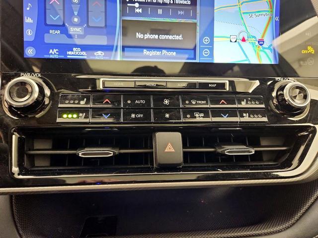 Photo of 2022 Black Toyota Highlander