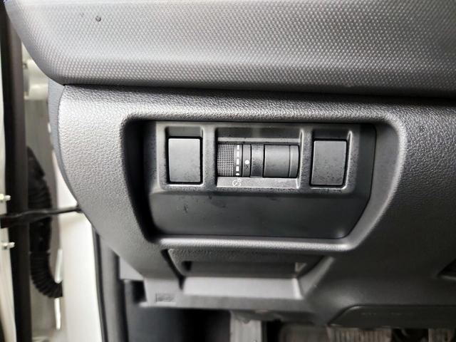 Photo of 2025 White Subaru Forester
