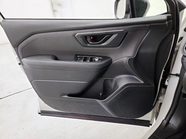 Photo of 2025 White Subaru Forester