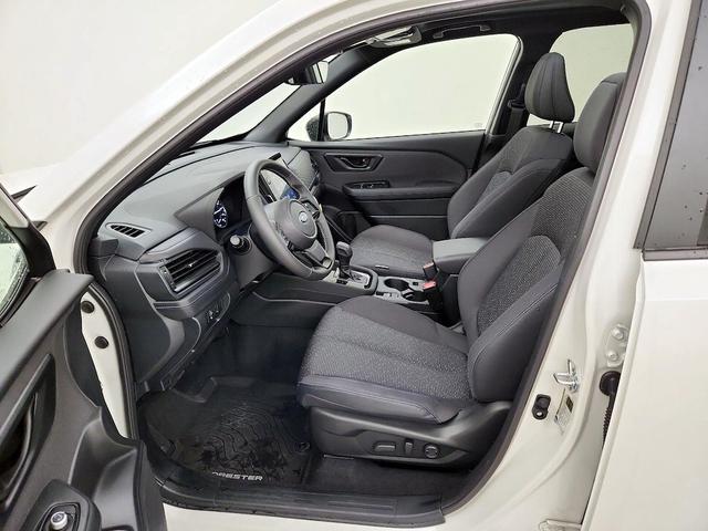 Photo of 2025 White Subaru Forester