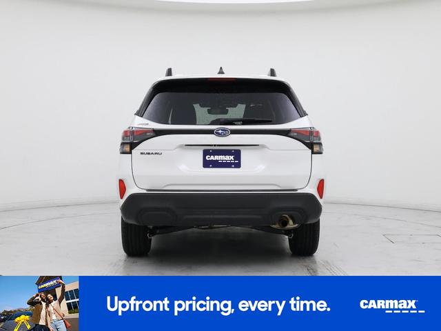 Photo of 2025 White Subaru Forester