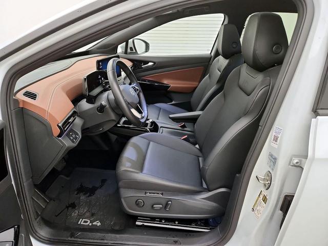 Photo of 2022 White Volkswagen ID.4