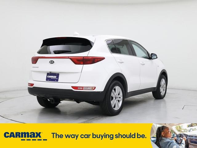Photo of 2017 White Kia Sportage