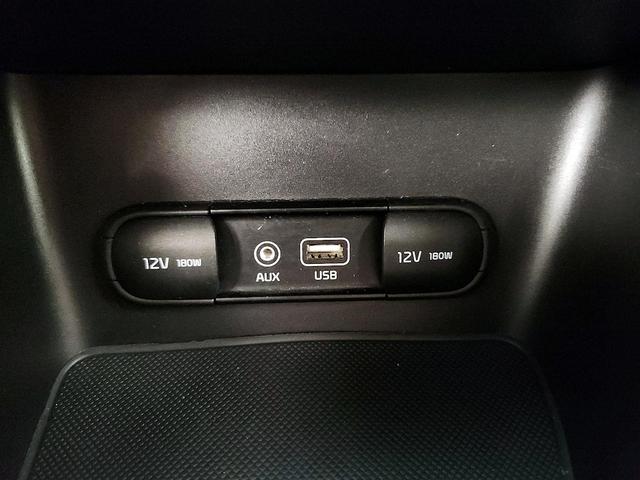 Photo of 2017 White Kia Sportage