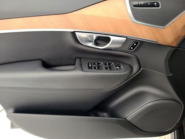 Photo of 2024 Gray Volvo XC90
