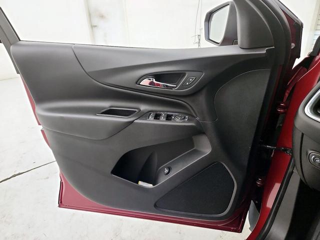Photo of 2018 Red Chevrolet Equinox