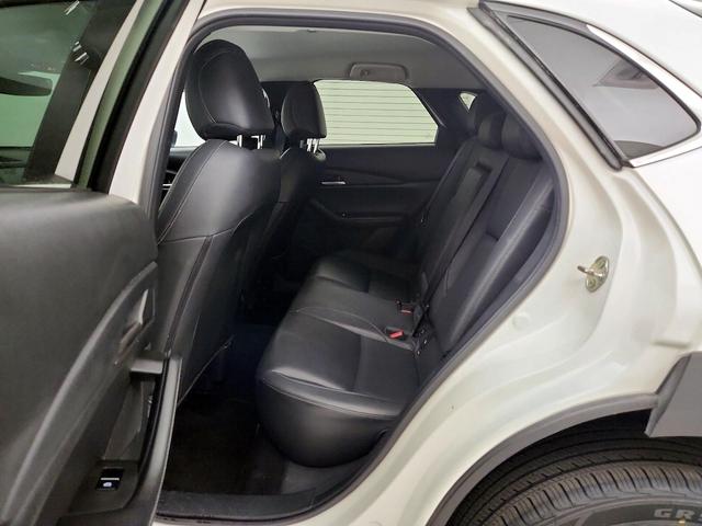 Photo of 2023 White Mazda CX-30