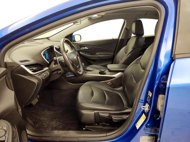 Photo of 2017 Blue Chevrolet Volt