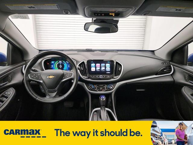 Photo of 2017 Blue Chevrolet Volt