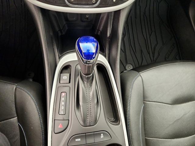 Photo of 2017 Blue Chevrolet Volt