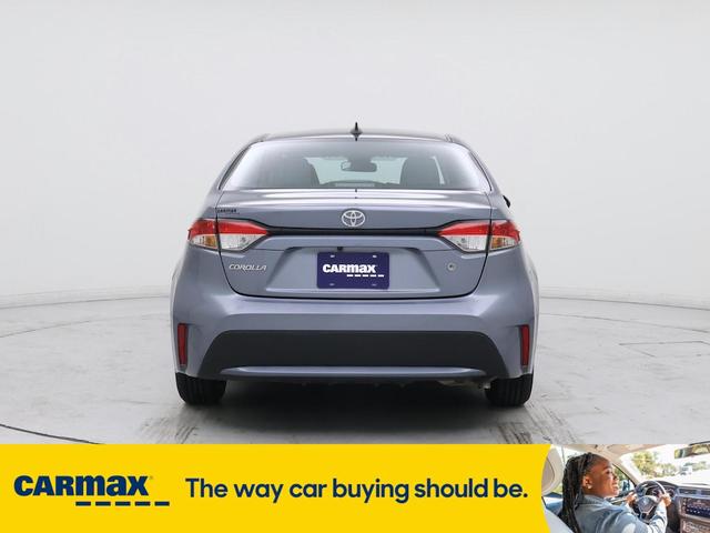 Photo of 2022 Gray Toyota Corolla