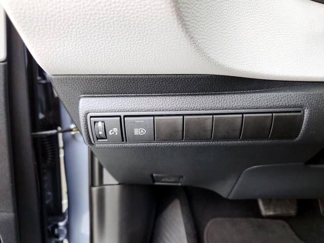 Photo of 2022 Gray Toyota Corolla