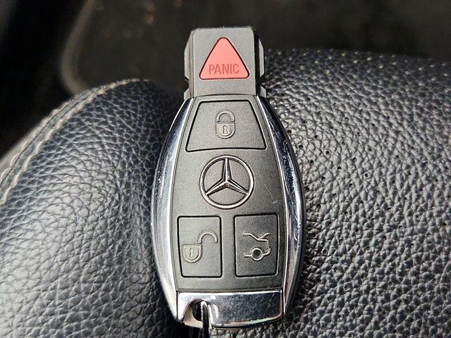 Photo of 2018 Black Mercedes-Benz GLC 300