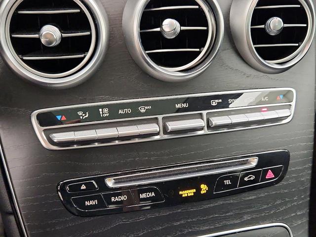 Photo of 2018 Black Mercedes-Benz GLC 300