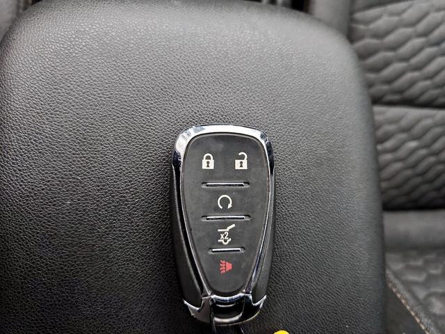 Photo of 2020 White Chevrolet Equinox