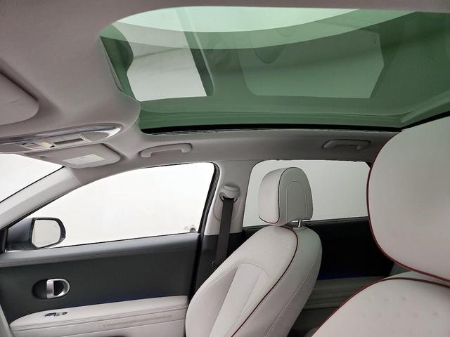 Photo of 2023 Silver Hyundai IONIQ 5