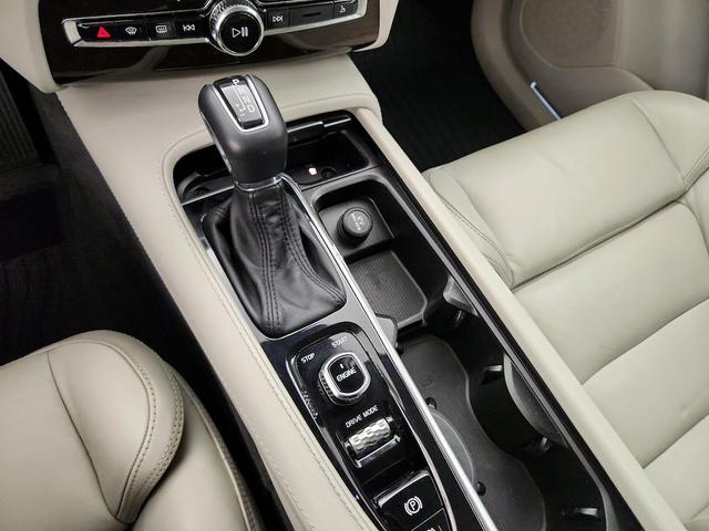 Photo of 2017 Black Volvo XC90
