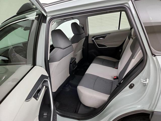 Photo of 2022 Green Toyota RAV4